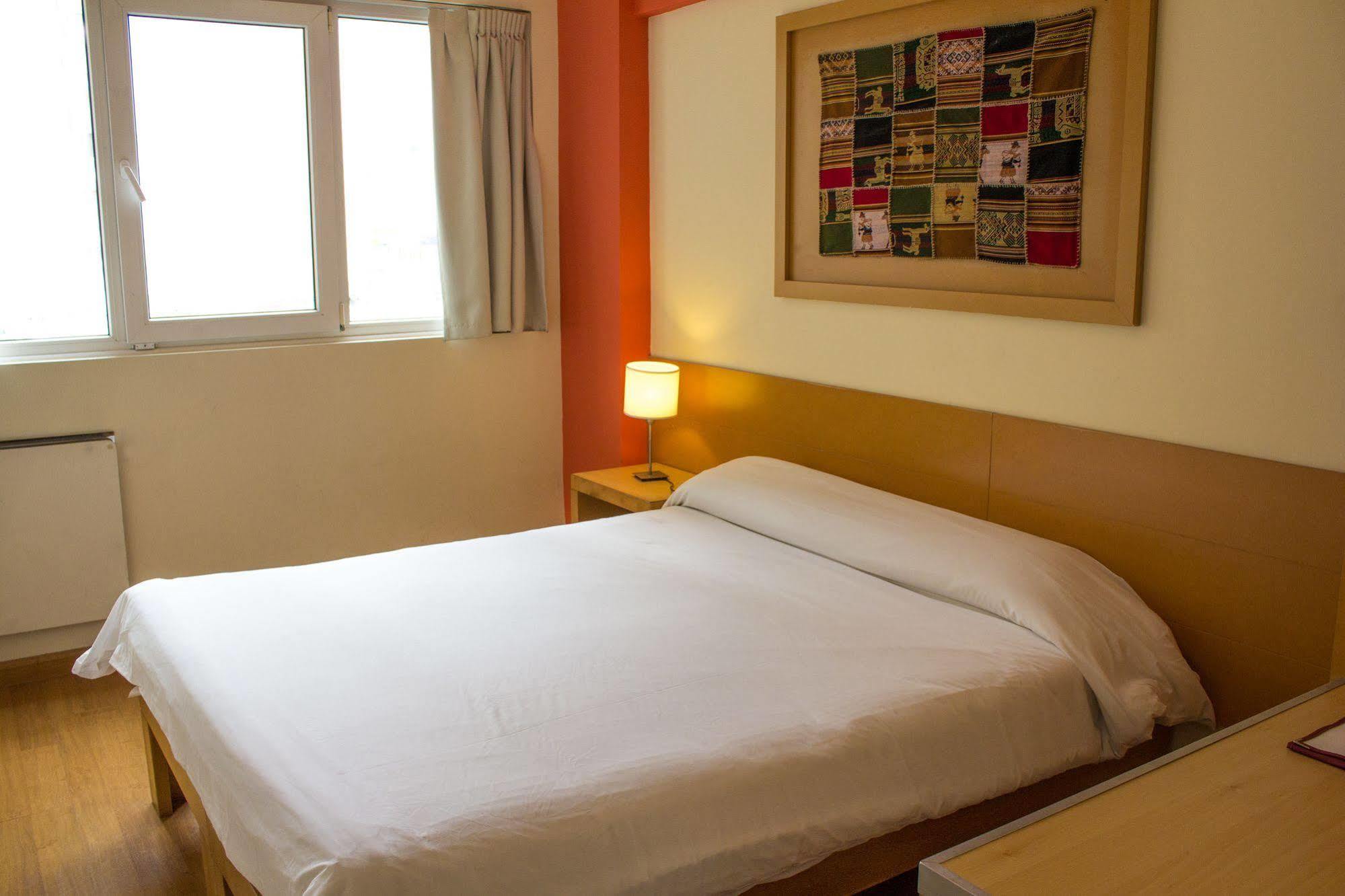 Circus Hostel บัวโนสไอเรส ภายนอก รูปภาพ