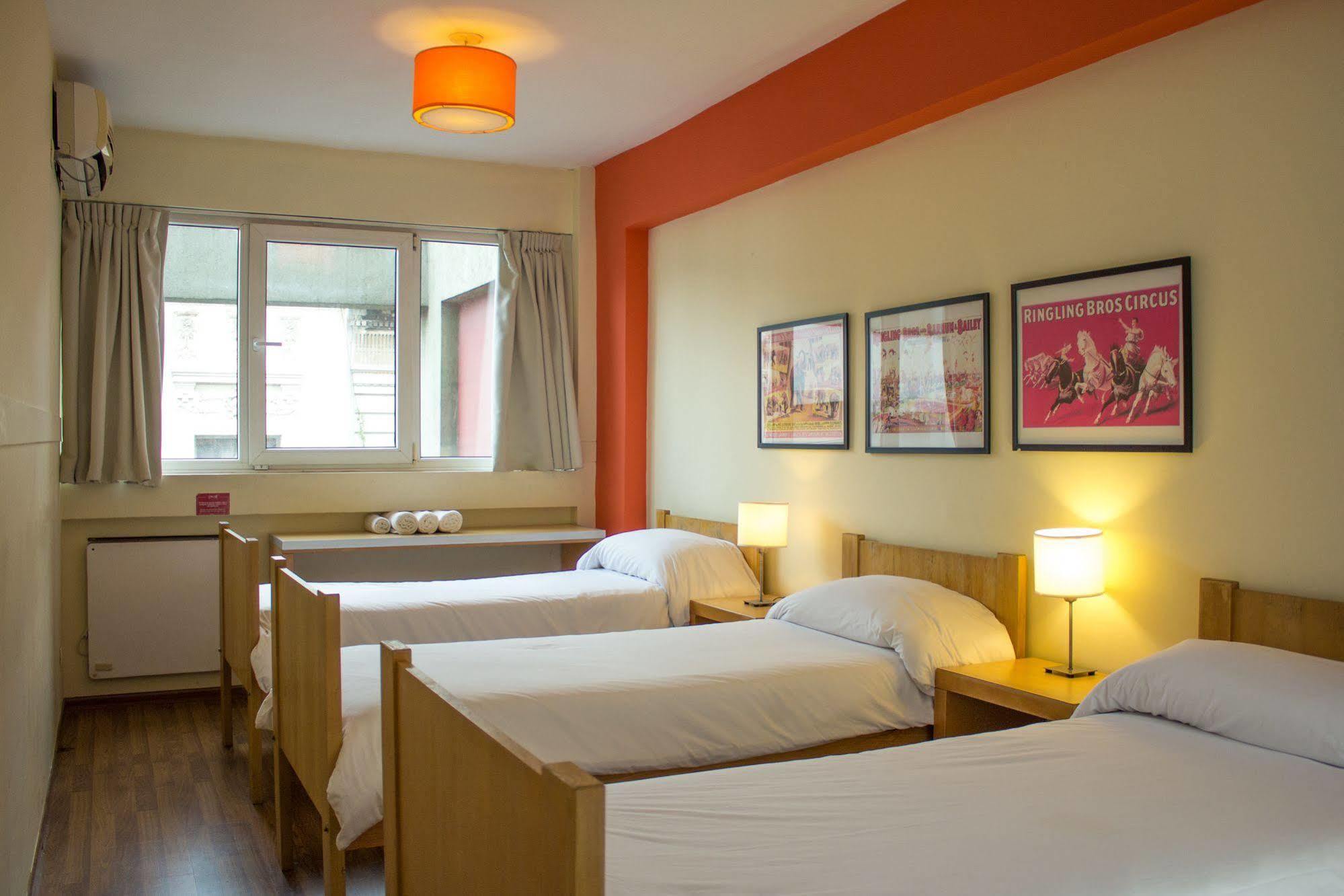 Circus Hostel บัวโนสไอเรส ภายนอก รูปภาพ