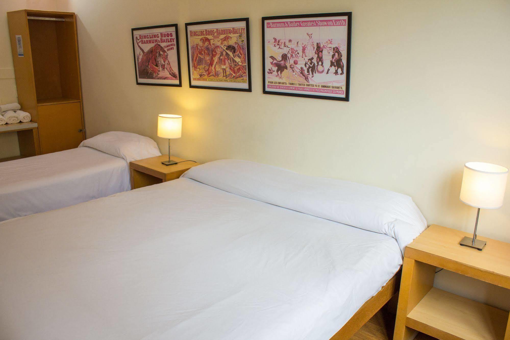 Circus Hostel บัวโนสไอเรส ภายนอก รูปภาพ