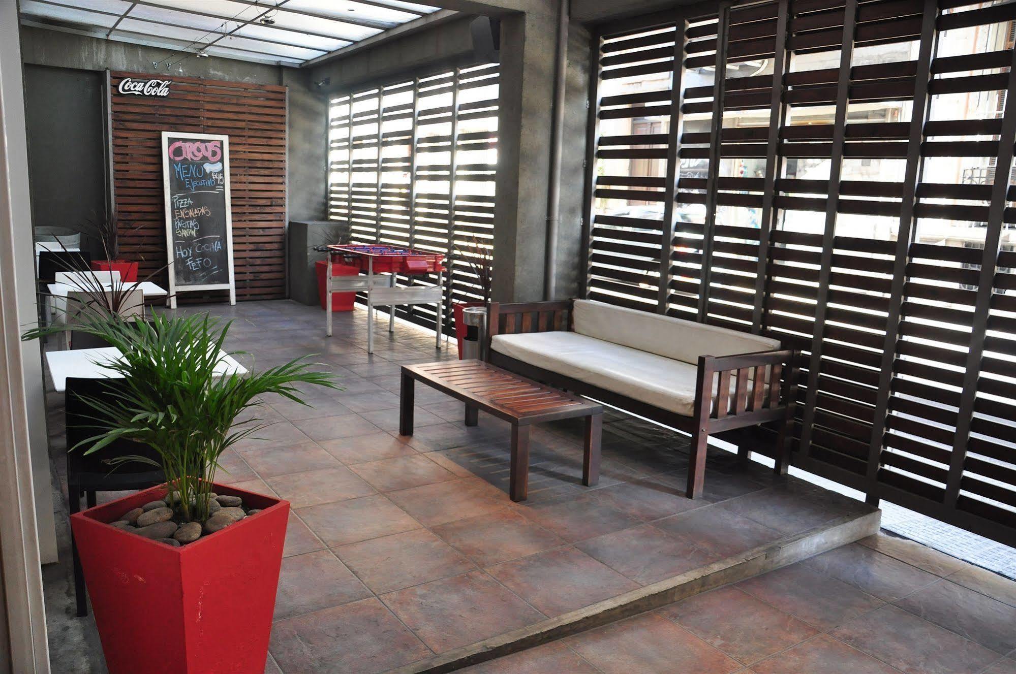 Circus Hostel บัวโนสไอเรส ภายนอก รูปภาพ