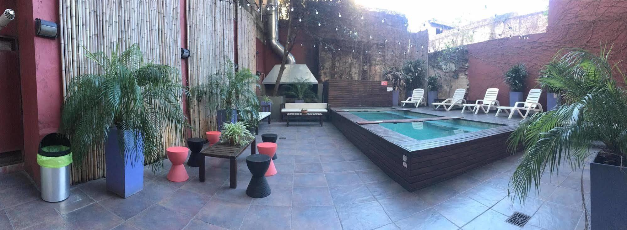 Circus Hostel บัวโนสไอเรส ภายนอก รูปภาพ